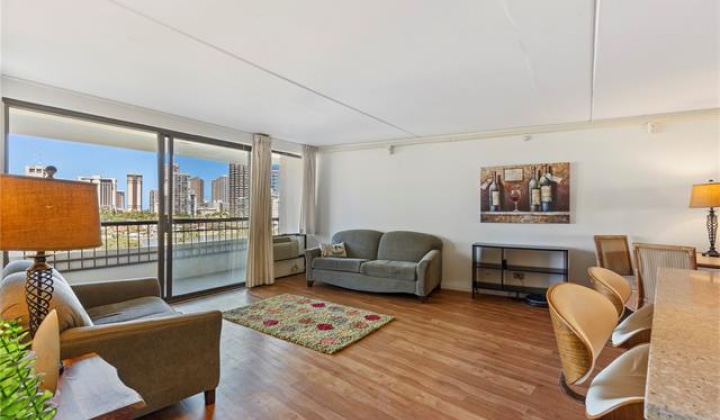 2333 Kapiolani Boulevard,Honolulu,Hawaii,96826,2 Bedrooms Bedrooms,2 BathroomsBathrooms,Condo/Townhouse,Kapiolani,8,18270861