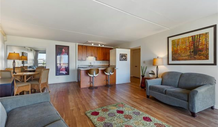 2333 Kapiolani Boulevard,Honolulu,Hawaii,96826,2 Bedrooms Bedrooms,2 BathroomsBathrooms,Condo/Townhouse,Kapiolani,8,18270861