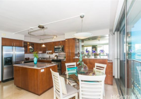 2801 Coconut Avenue,Honolulu,Hawaii,96815,2 ベッドルーム ベッドルーム,2 バスルームバスルーム,コンド / タウンハウス,Coconut,6,18270942