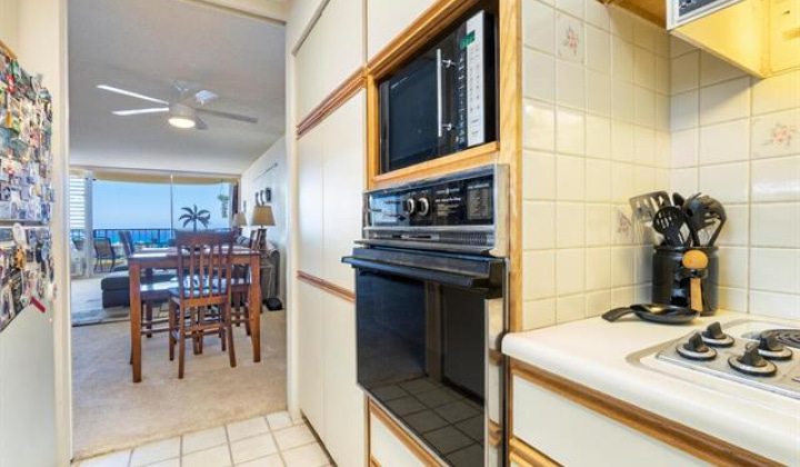 2333 Kapiolani Boulevard,Honolulu,Hawaii,96826,1 BathroomBathrooms,Condo/Townhouse,Kapiolani,21,17851093