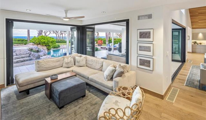200 Kalaheo Avenue,Kailua,Hawaii,96734,4 Bedrooms Bedrooms,4 BathroomsBathrooms,Single family,Kalaheo,18271227