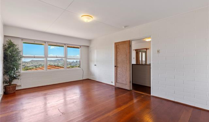2326 Sonoma Street,Honolulu,Hawaii,96822,5 Bedrooms Bedrooms,4 BathroomsBathrooms,Single family,Sonoma,18271471