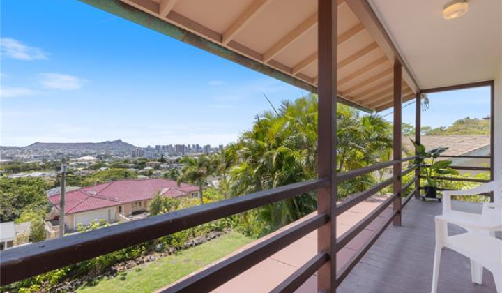 2326 Sonoma Street,Honolulu,Hawaii,96822,5 Bedrooms Bedrooms,4 BathroomsBathrooms,Single family,Sonoma,18271471