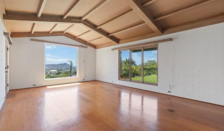 2326 Sonoma Street,Honolulu,Hawaii,96822,5 Bedrooms Bedrooms,4 BathroomsBathrooms,Single family,Sonoma,18271471