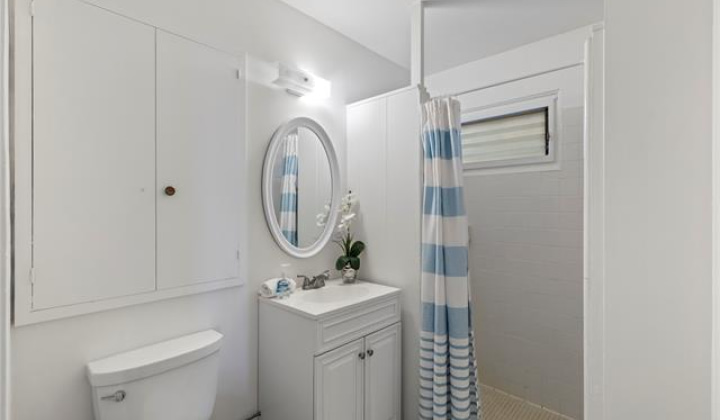 2326 Sonoma Street,Honolulu,Hawaii,96822,5 Bedrooms Bedrooms,4 BathroomsBathrooms,Single family,Sonoma,18271471