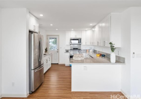 1582 Laulani Street,Honolulu,Hawaii,96819,3 ベッドルーム ベッドルーム,2 バスルームバスルーム,一戸建て,Laulani,18271517