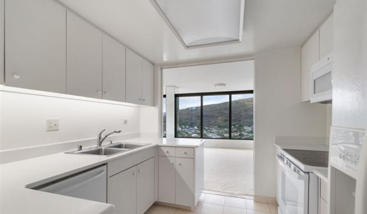 250 Kawaihae Street,Honolulu,Hawaii,96825,2 ベッドルーム ベッドルーム,2 バスルームバスルーム,コンド / タウンハウス,Kawaihae,1,18271856