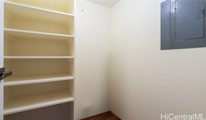 2101 Nuuanu Avenue,Honolulu,Hawaii,96817,3 ベッドルーム ベッドルーム,2 バスルームバスルーム,コンド / タウンハウス,Nuuanu,23,18272040