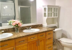 431 Nahua Street,Honolulu,Hawaii,96815,1 Bedroom Bedrooms,1 BathroomBathrooms,Condo/Townhouse,Nahua,2,18272499