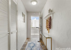 1330 Wilder Avenue,Honolulu,Hawaii,96822,1 ベッドルーム ベッドルーム,1 バスルームバスルーム,コンド / タウンハウス,Wilder,3,18272798