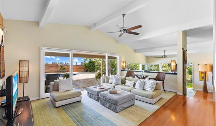 2055 Alihilani Place,Honolulu,Hawaii,96822,4 ベッドルーム ベッドルーム,5 バスルームバスルーム,一戸建て,Alihilani,18730081