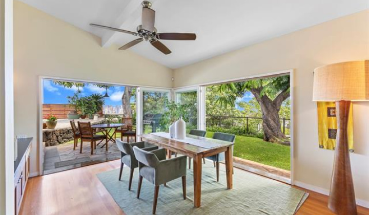 2055 Alihilani Place,Honolulu,Hawaii,96822,4 ベッドルーム ベッドルーム,5 バスルームバスルーム,一戸建て,Alihilani,18730081