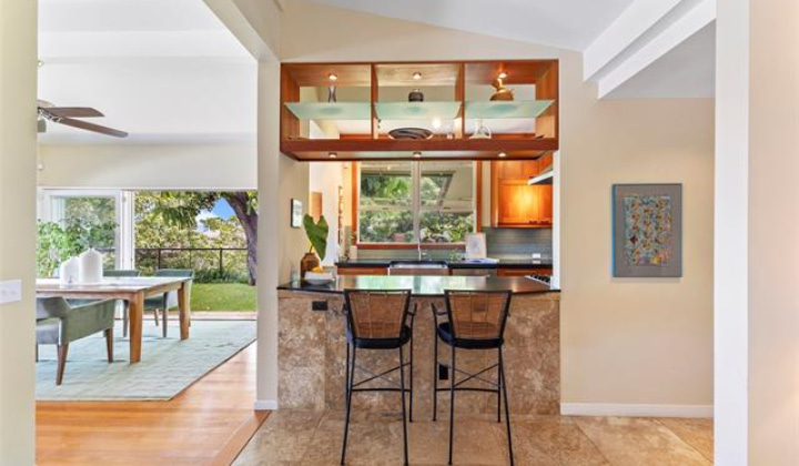 2055 Alihilani Place,Honolulu,Hawaii,96822,4 ベッドルーム ベッドルーム,5 バスルームバスルーム,一戸建て,Alihilani,18730081