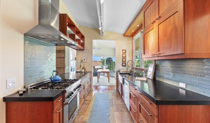 2055 Alihilani Place,Honolulu,Hawaii,96822,4 ベッドルーム ベッドルーム,5 バスルームバスルーム,一戸建て,Alihilani,18730081