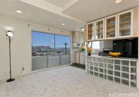 725 Walea Place,Honolulu,Hawaii,96817,4 ベッドルーム ベッドルーム,2 バスルームバスルーム,一戸建て,Walea,18272946