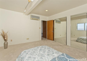 725 Walea Place,Honolulu,Hawaii,96817,4 ベッドルーム ベッドルーム,2 バスルームバスルーム,一戸建て,Walea,18272946