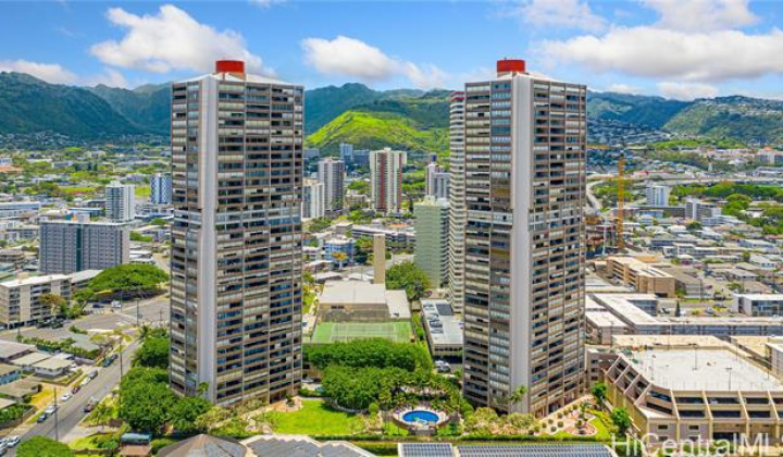 583 Kamoku Street,Honolulu,Hawaii,96826,2 ベッドルーム ベッドルーム,2 バスルームバスルーム,コンド / タウンハウス,Kamoku,40,19435247