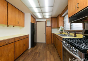 725 Walea Place,Honolulu,Hawaii,96817,4 ベッドルーム ベッドルーム,2 バスルームバスルーム,一戸建て,Walea,18272946