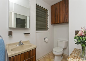 725 Walea Place,Honolulu,Hawaii,96817,4 ベッドルーム ベッドルーム,2 バスルームバスルーム,一戸建て,Walea,18272946