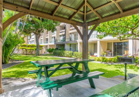 555 大学 Avenue,Honolulu,Hawaii,96826,1 ベッドルーム ベッドルーム,1 バスルームバスルーム,コンド / タウンハウス,University,1,18274383