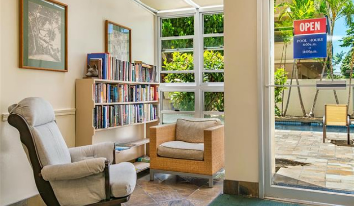 555 大学 Avenue,Honolulu,Hawaii,96826,1 ベッドルーム ベッドルーム,1 バスルームバスルーム,コンド / タウンハウス,University,1,18274383