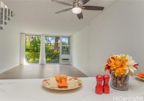 555 大学 Avenue,Honolulu,Hawaii,96826,1 ベッドルーム ベッドルーム,1 バスルームバスルーム,コンド / タウンハウス,University,1,18274383