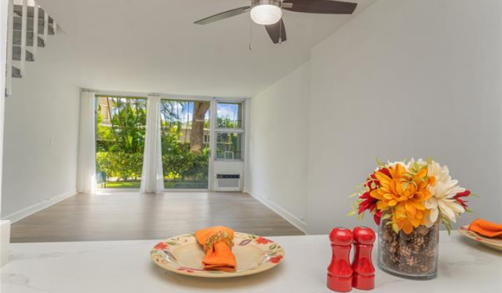 555 大学 Avenue,Honolulu,Hawaii,96826,1 ベッドルーム ベッドルーム,1 バスルームバスルーム,コンド / タウンハウス,University,1,18274383