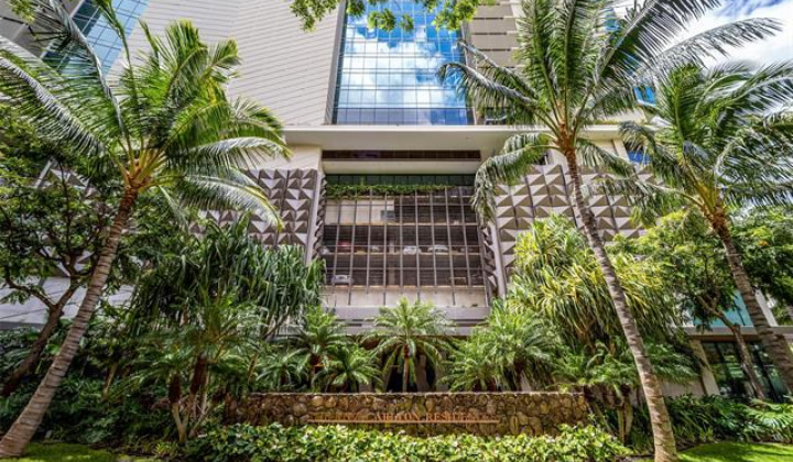 2139 Kuhio Avenue,Honolulu,Hawaii,96815,2 Bedrooms Bedrooms,2 BathroomsBathrooms,Condo/Townhouse,Kuhio,26,18274468