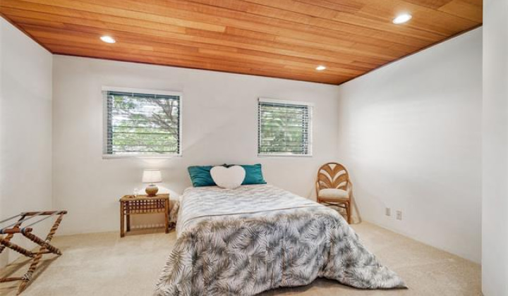 1280 Puualoha Street,Kailua,Hawaii,96734,4 ベッドルーム ベッドルーム,2 バスルームバスルーム,一戸建て,Puualoha,18274680