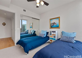1001 Queen Street,Honolulu,Hawaii,96814,2 Bedrooms Bedrooms,2 BathroomsBathrooms,Condo/Townhouse,Queen,25,18808315