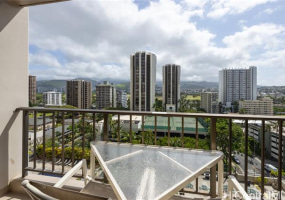 229 Paoakalani Avenue,Honolulu,Hawaii,96815,1 Bedroom Bedrooms,1 BathroomBathrooms,Condo/Townhouse,Paoakalani,14,18276078