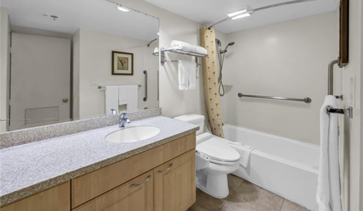 229 Paoakalani Avenue,Honolulu,Hawaii,96815,1 Bedroom Bedrooms,1 BathroomBathrooms,Condo/Townhouse,Paoakalani,14,18276078