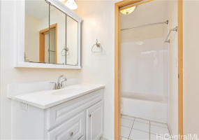 2452 Tusitala Street,Honolulu,Hawaii,96815,2 ベッドルーム ベッドルーム,1 バスルームバスルーム,コンド / タウンハウス,Tusitala,17,18276157