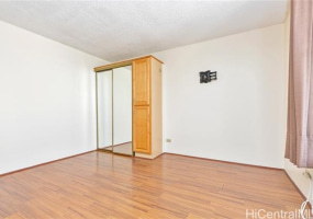 2452 Tusitala Street,Honolulu,Hawaii,96815,2 ベッドルーム ベッドルーム,1 バスルームバスルーム,コンド / タウンハウス,Tusitala,17,18276157