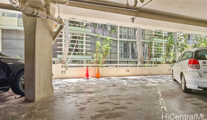 2937 Kalakaua Avenue,Honolulu,Hawaii,96815,1 Bedroom Bedrooms,1 BathroomBathrooms,Condo/Townhouse,Kalakaua,4,18277112