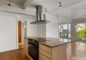 2937 Kalakaua Avenue,Honolulu,Hawaii,96815,1 Bedroom Bedrooms,1 BathroomBathrooms,Condo/Townhouse,Kalakaua,4,18277112