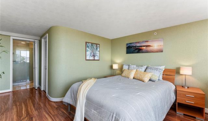 343 Hobron Lane,Honolulu,Hawaii,96815,2 Bedrooms Bedrooms,2 BathroomsBathrooms,Condo/Townhouse,Hobron,44,18277541