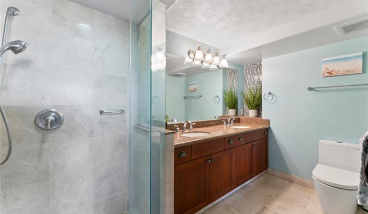 343 Hobron Lane,Honolulu,Hawaii,96815,2 Bedrooms Bedrooms,2 BathroomsBathrooms,Condo/Townhouse,Hobron,44,18277541