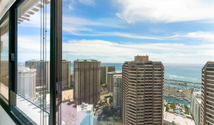 343 Hobron Lane,Honolulu,Hawaii,96815,2 Bedrooms Bedrooms,2 BathroomsBathrooms,Condo/Townhouse,Hobron,44,18277541