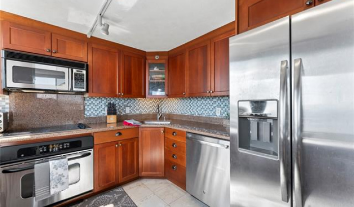 343 Hobron Lane,Honolulu,Hawaii,96815,2 Bedrooms Bedrooms,2 BathroomsBathrooms,Condo/Townhouse,Hobron,44,18277541