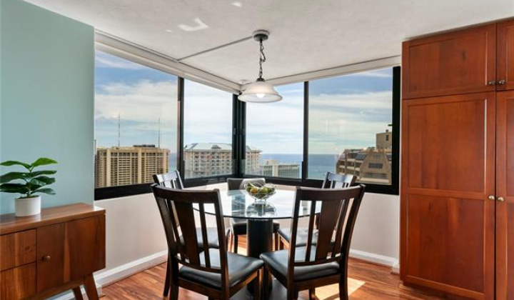 343 Hobron Lane,Honolulu,Hawaii,96815,2 Bedrooms Bedrooms,2 BathroomsBathrooms,Condo/Townhouse,Hobron,44,18277541