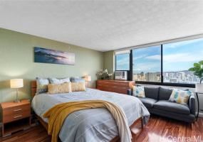 343 Hobron Lane,Honolulu,Hawaii,96815,2 Bedrooms Bedrooms,2 BathroomsBathrooms,Condo/Townhouse,Hobron,44,18277541