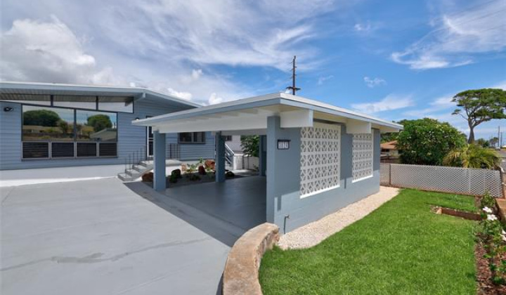 3824 Harding Avenue,Honolulu,Hawaii,96816,5 Bedrooms Bedrooms,2 BathroomsBathrooms,Single family,Harding,18277645