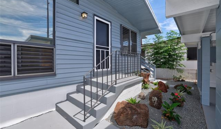 3824 Harding Avenue,Honolulu,Hawaii,96816,5 Bedrooms Bedrooms,2 BathroomsBathrooms,Single family,Harding,18277645