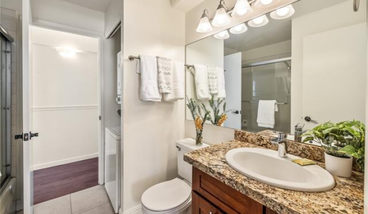 1778 Ala Moana Boulevard,Honolulu,Hawaii,96815,2 Bedrooms Bedrooms,2 BathroomsBathrooms,Condo/Townhouse,Ala Moana,34,18732438