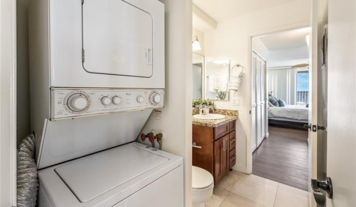 1778 Ala Moana Boulevard,Honolulu,Hawaii,96815,2 Bedrooms Bedrooms,2 BathroomsBathrooms,Condo/Townhouse,Ala Moana,34,18732438