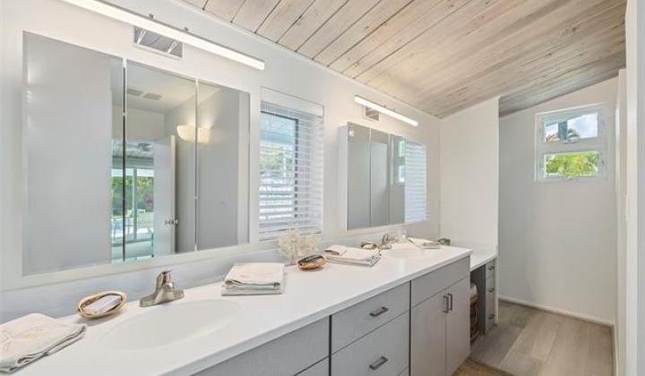 771 Mokapu Road,Kailua,Hawaii,96734,5 Bedrooms Bedrooms,4 BathroomsBathrooms,Single family,Mokapu,18278152
