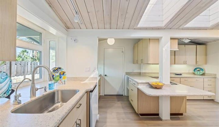 771 Mokapu Road,Kailua,Hawaii,96734,5 Bedrooms Bedrooms,4 BathroomsBathrooms,Single family,Mokapu,18278152