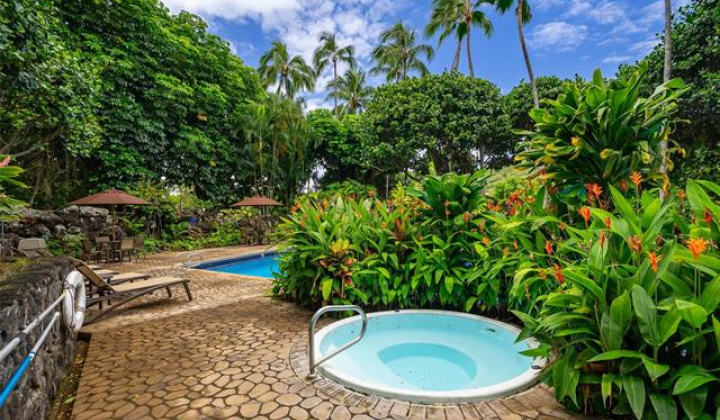 555 Hahaione Street,Honolulu,Hawaii,96825,1 Bedroom Bedrooms,2 BathroomsBathrooms,Condo/Townhouse,Hahaione,9,19449518
