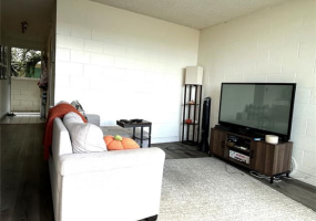 1555 Pohaku Street,Honolulu,Hawaii,96817,1 ベッドルーム ベッドルーム,1 バスルームバスルーム,コンド / タウンハウス,Pohaku,3,18278349